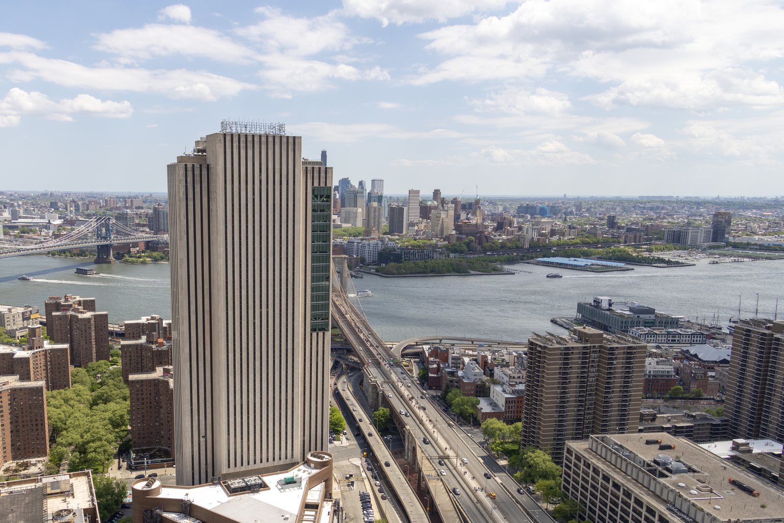The Brooklyn Bridge seen from the cupola.